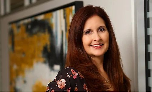 Vicki 1820x744